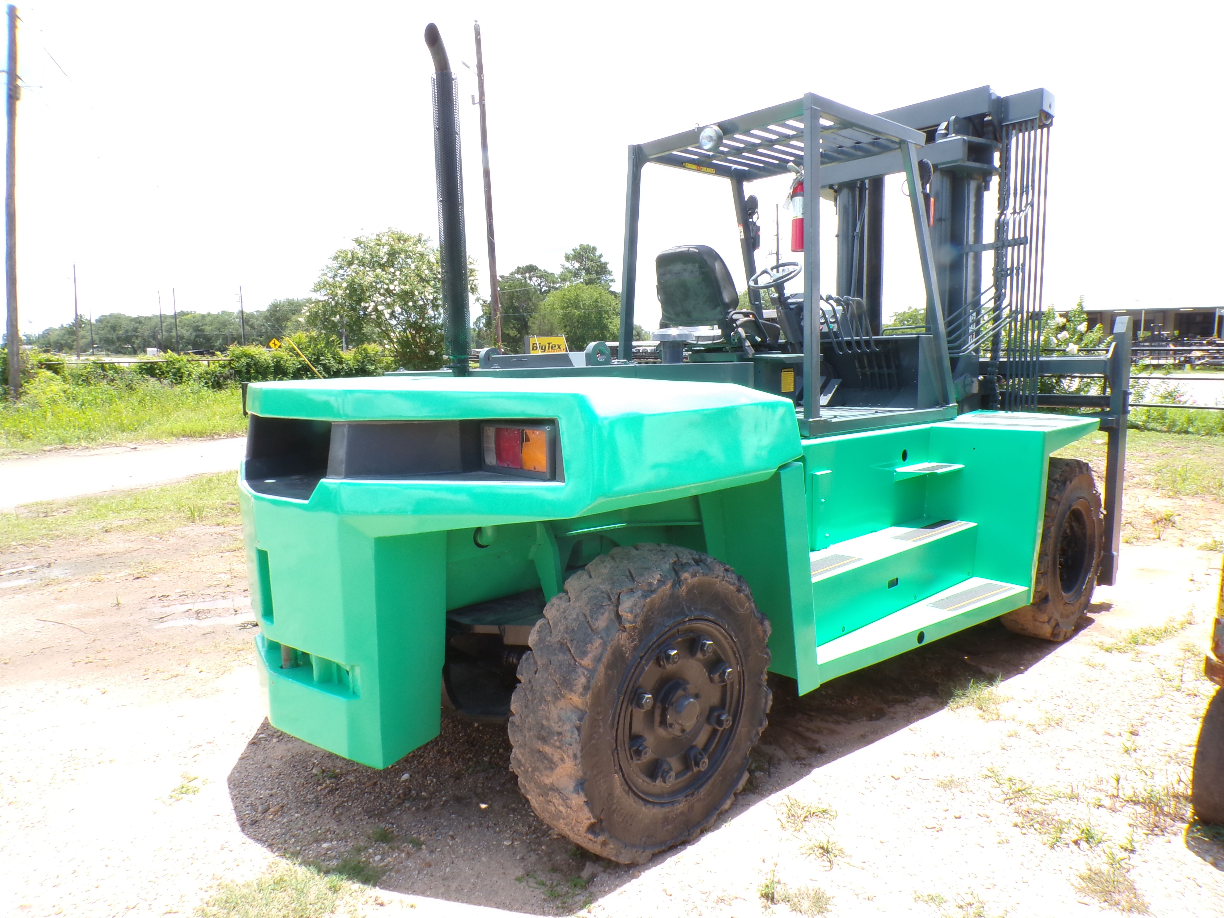 2000 Mitsubishi FD150A