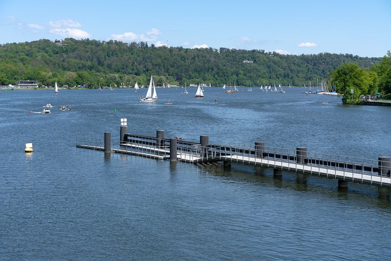 Steg im Baldeneysee