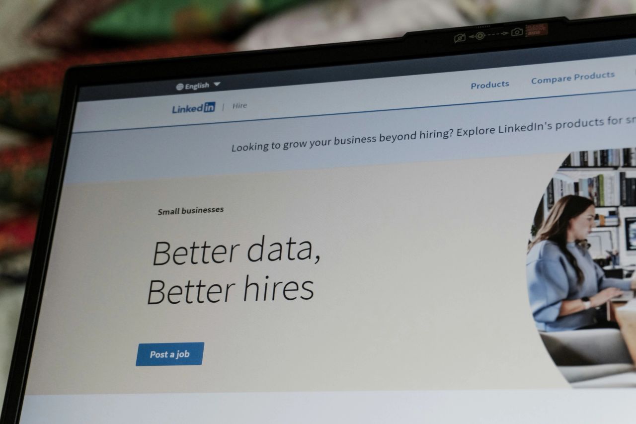 Mapping Tomorrows Compass to LinkedIn's Skills on the Rise