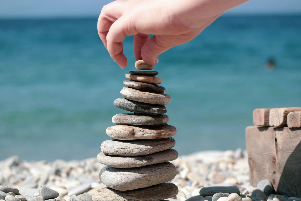 Finding the Right Balance Between Stability and Agility in Modern Workplaces