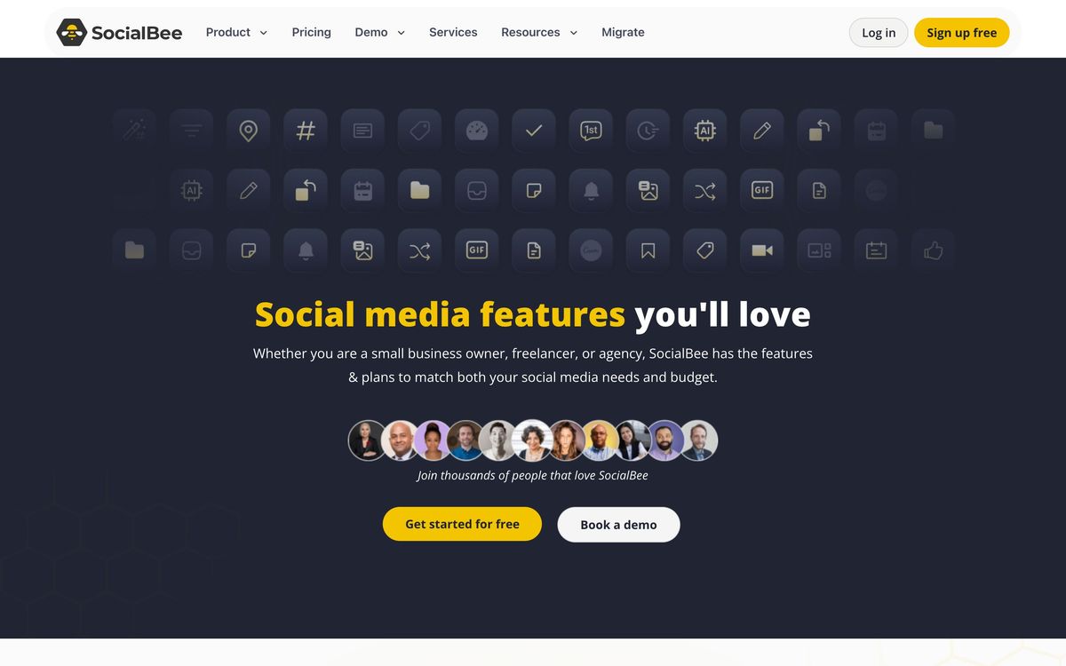 SocialBee, features page screenshot