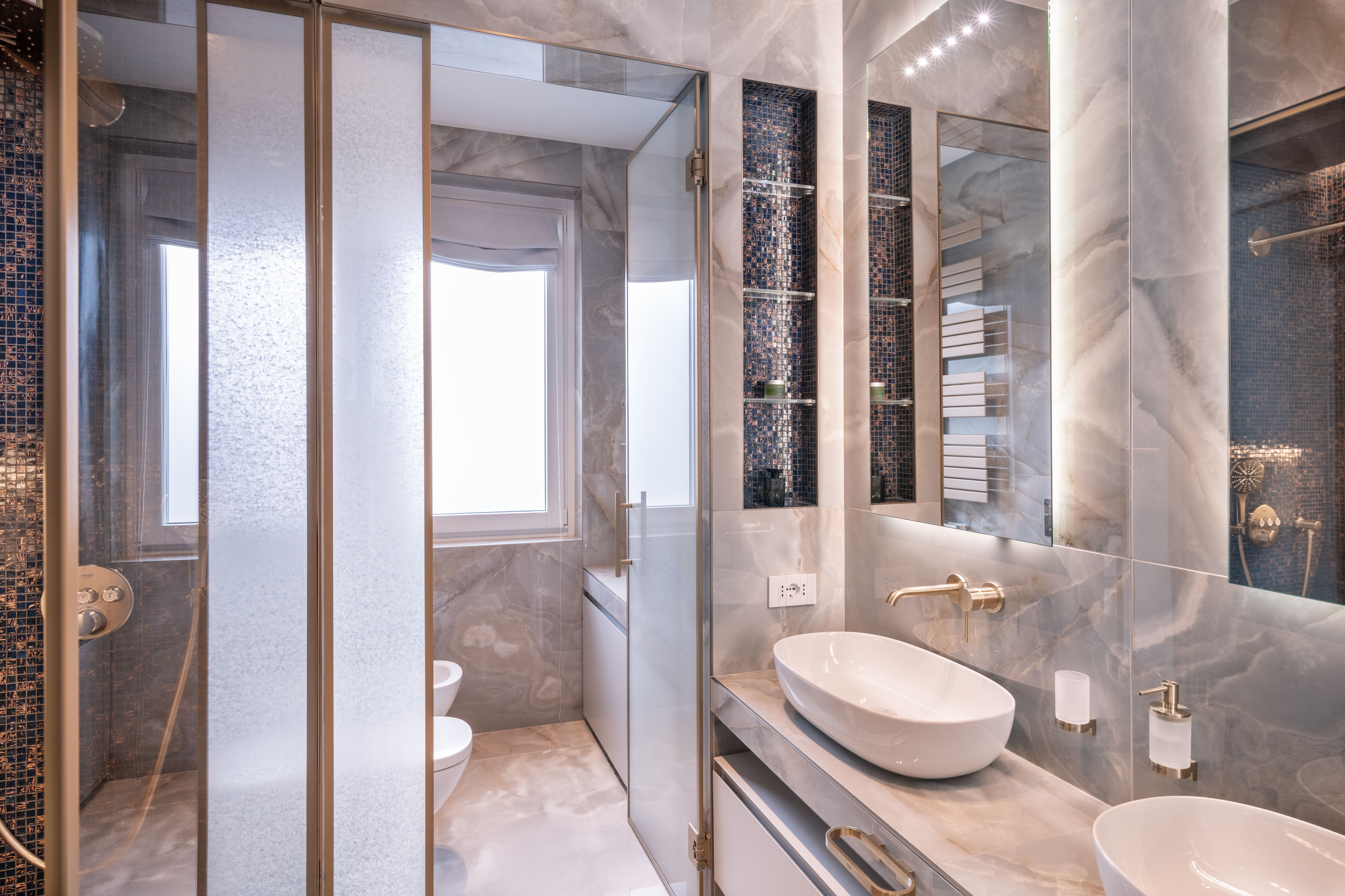 Bgres-piastrelle-in-gres-effetto-marmo