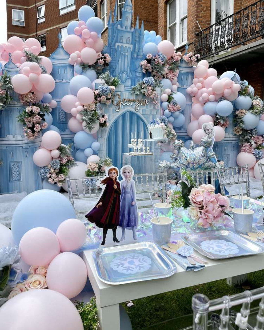 Frozen setup and balloon decor 