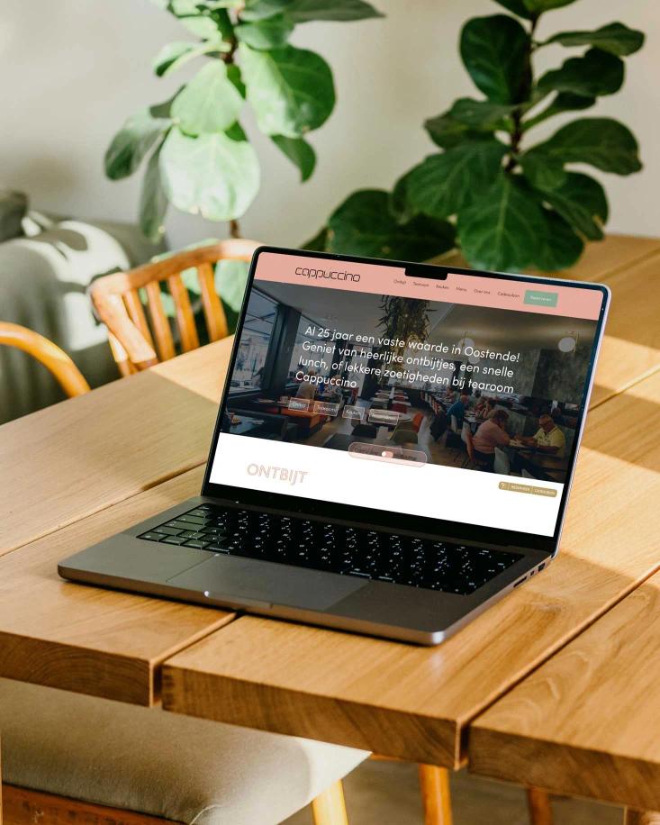 Macbook Mockup Cappuccino Oostende website