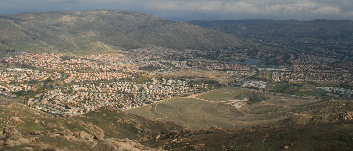 Flat-Fee Real Estate Broker in Moreno Valley, CA (2026): Sell a $556K Home for $4,399, Not $33,360 Commission