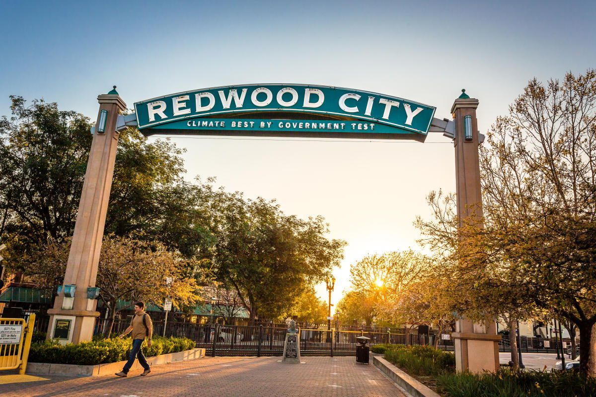 Redwood City Housing Market 2026: $1.8M Median, Homes Gone in 13 Days as Oracle and EA Pull Tech Buyers In
