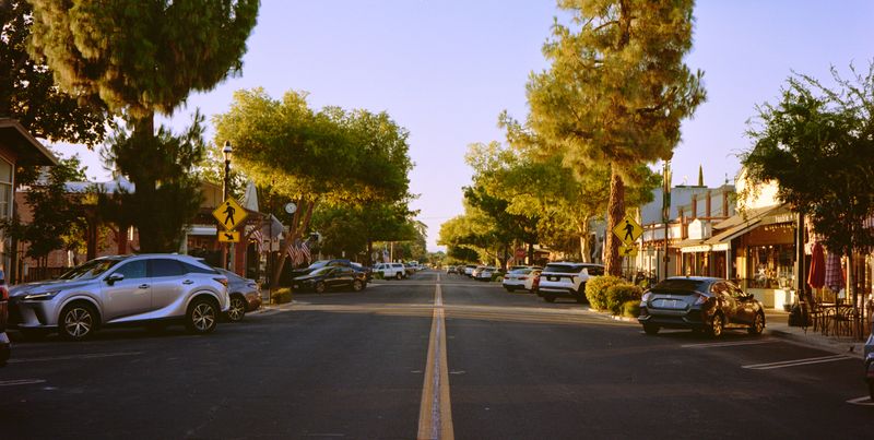 Flat-Fee Real Estate Broker in Clovis, CA (2026): Sell a $599K Home for $4,399, Not $35,955 Commission