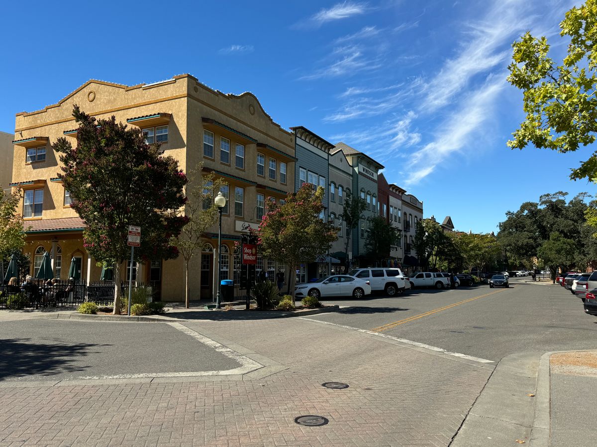 Windsor Housing Market 2026: $786K Typical, 23-Day Sales, and the Sonoma County Town Where Pending Times Got Cut Nearly in Half