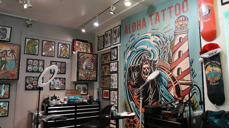 Rainbow Bazaar, Waikiki interior