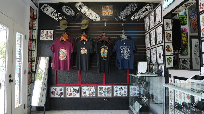 Aloha Tattoo Kailua interior