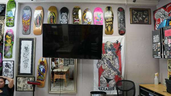 Aloha Tattoo Kailua interior