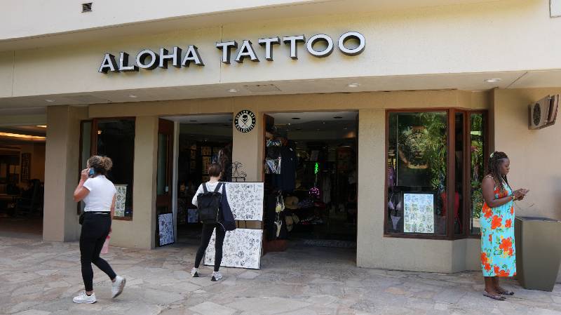 Diamond Head Tower, Waikiki exterior