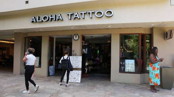 Diamond Head Tower, Waikiki exterior