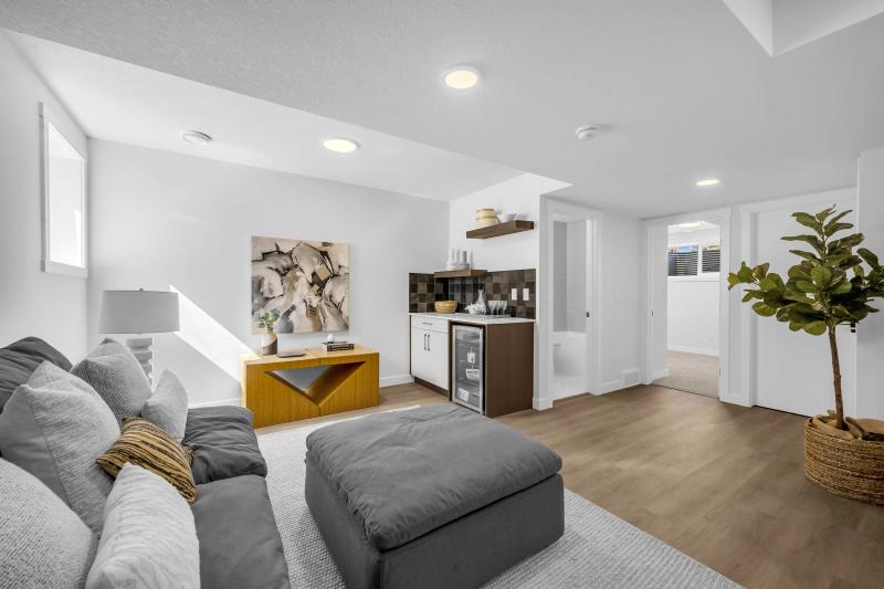 Clover Townhomes property image 24
