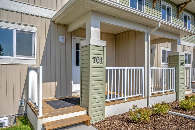 Clover Townhomes property image 9