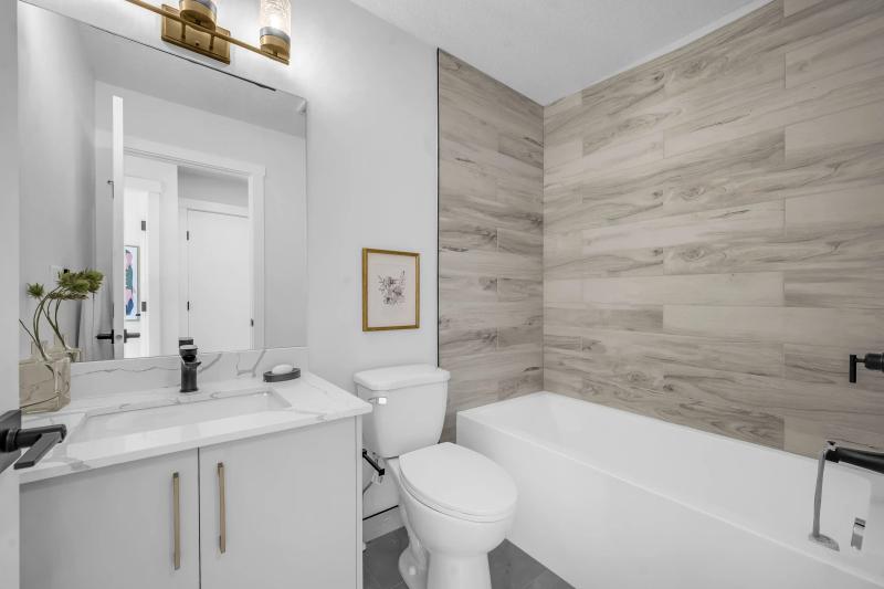 Clover Townhomes property image 49