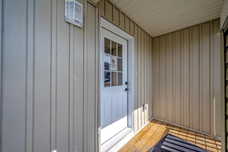 Clover Townhomes property image 40