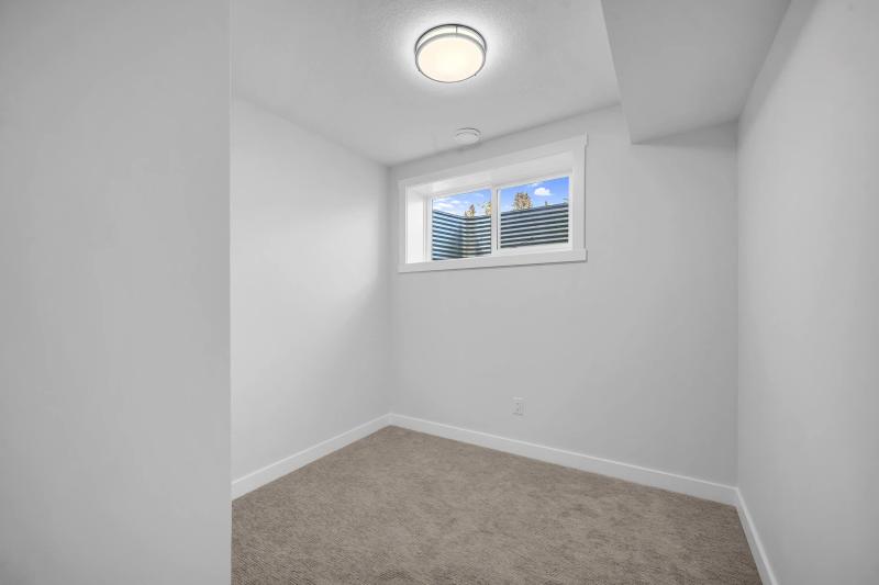 Clover Townhomes property image 39