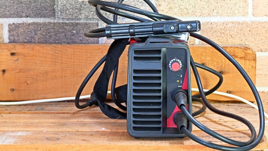 Cáp hàn là gì? Đặc điểm kỹ thuật và sự khác biệt so với cáp điện thông thường