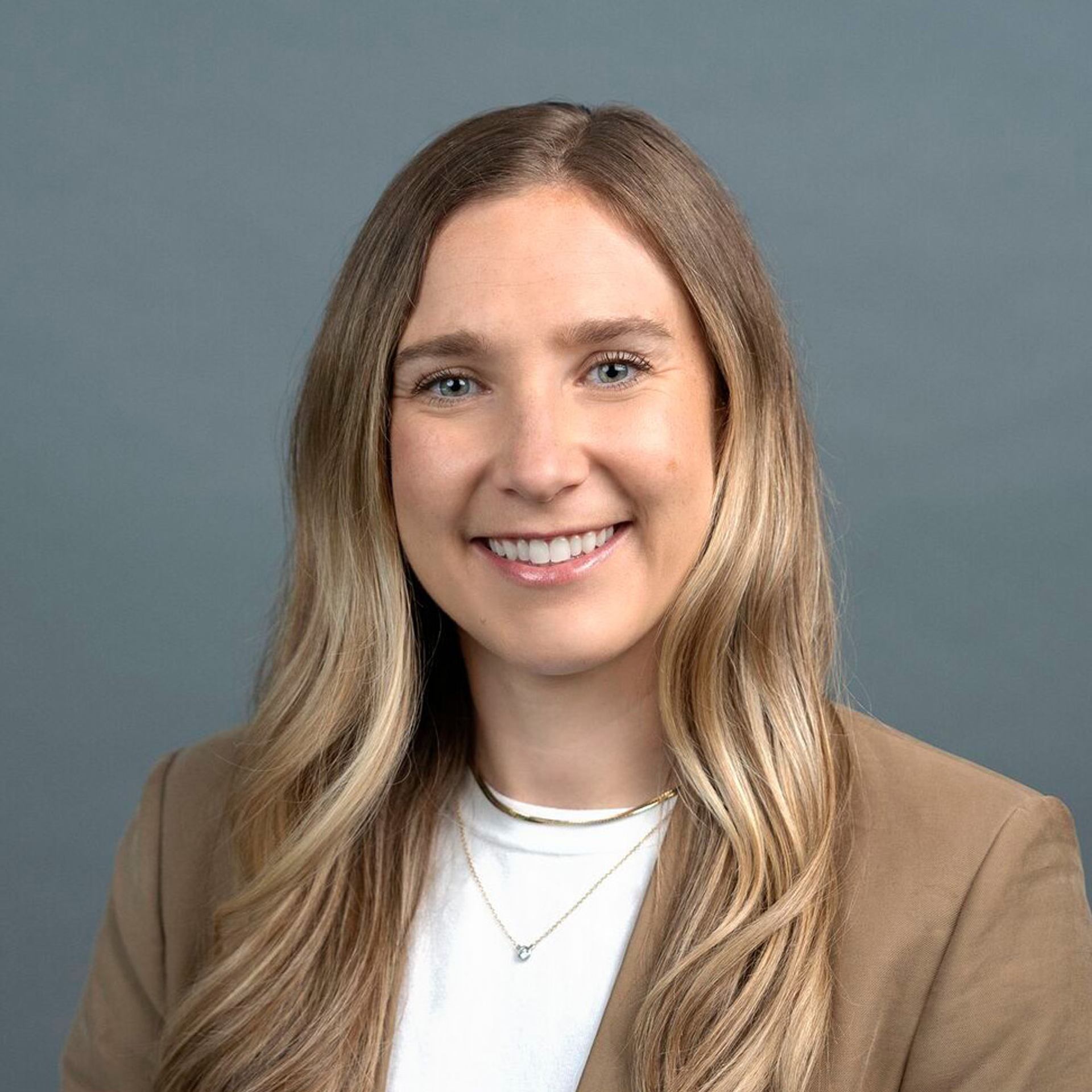 Headshot of Kristi Cox