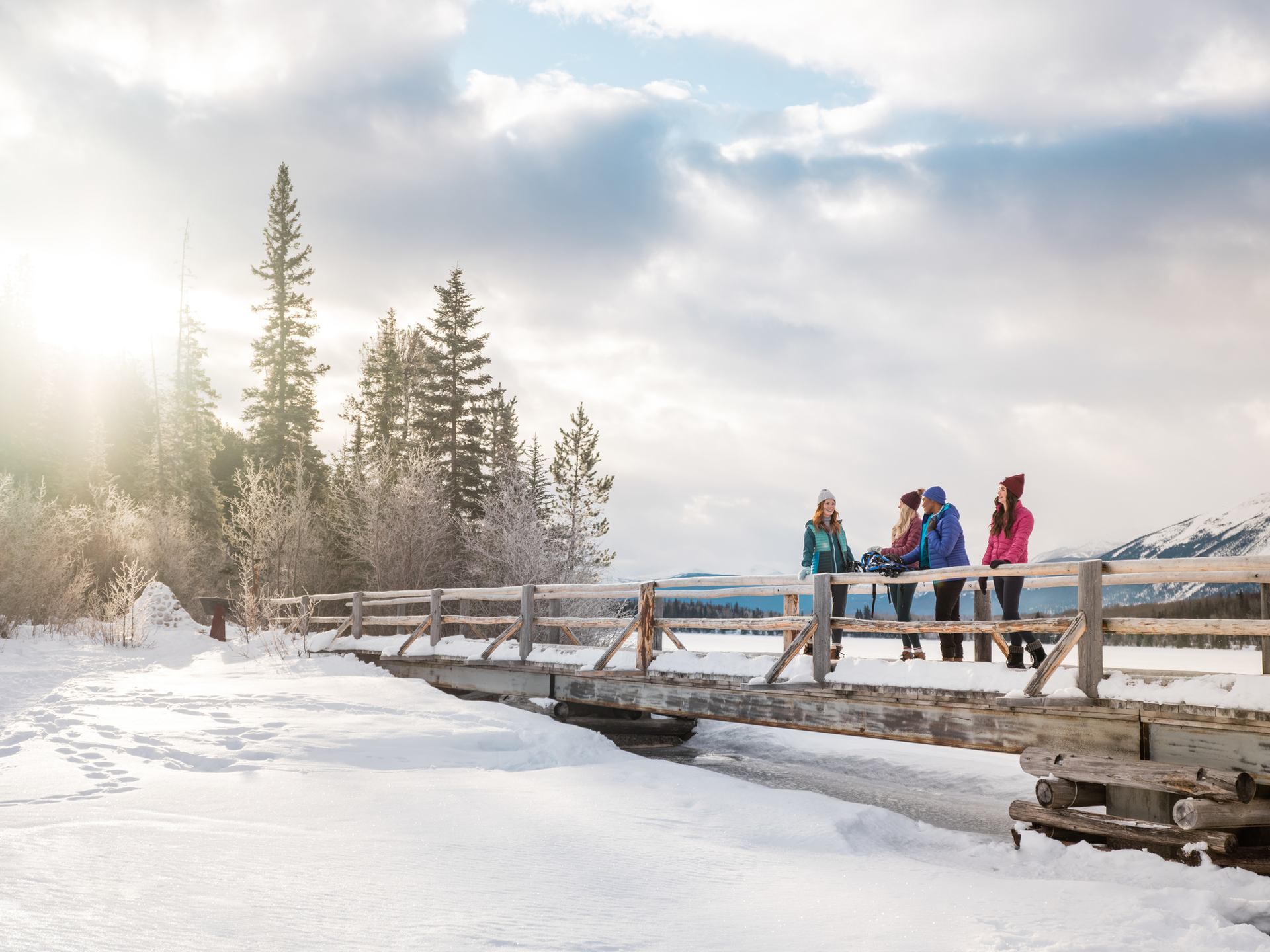 Winter snowshoeing in pyramid lake