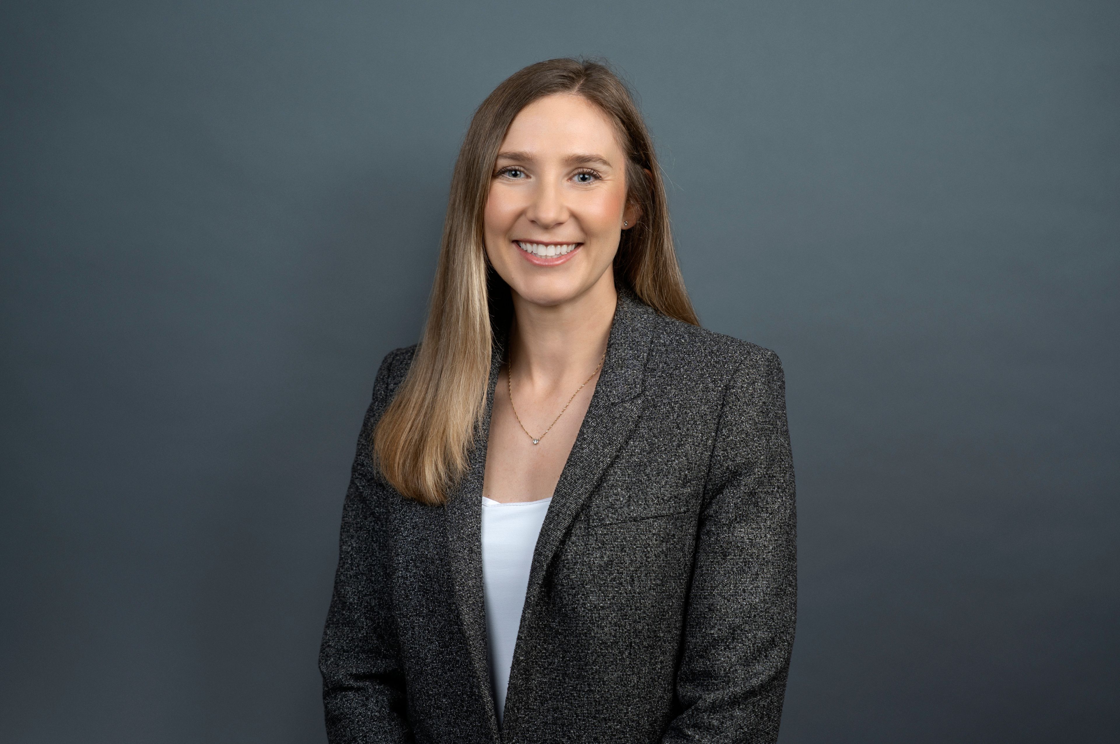 Headshot of Kristi Cox