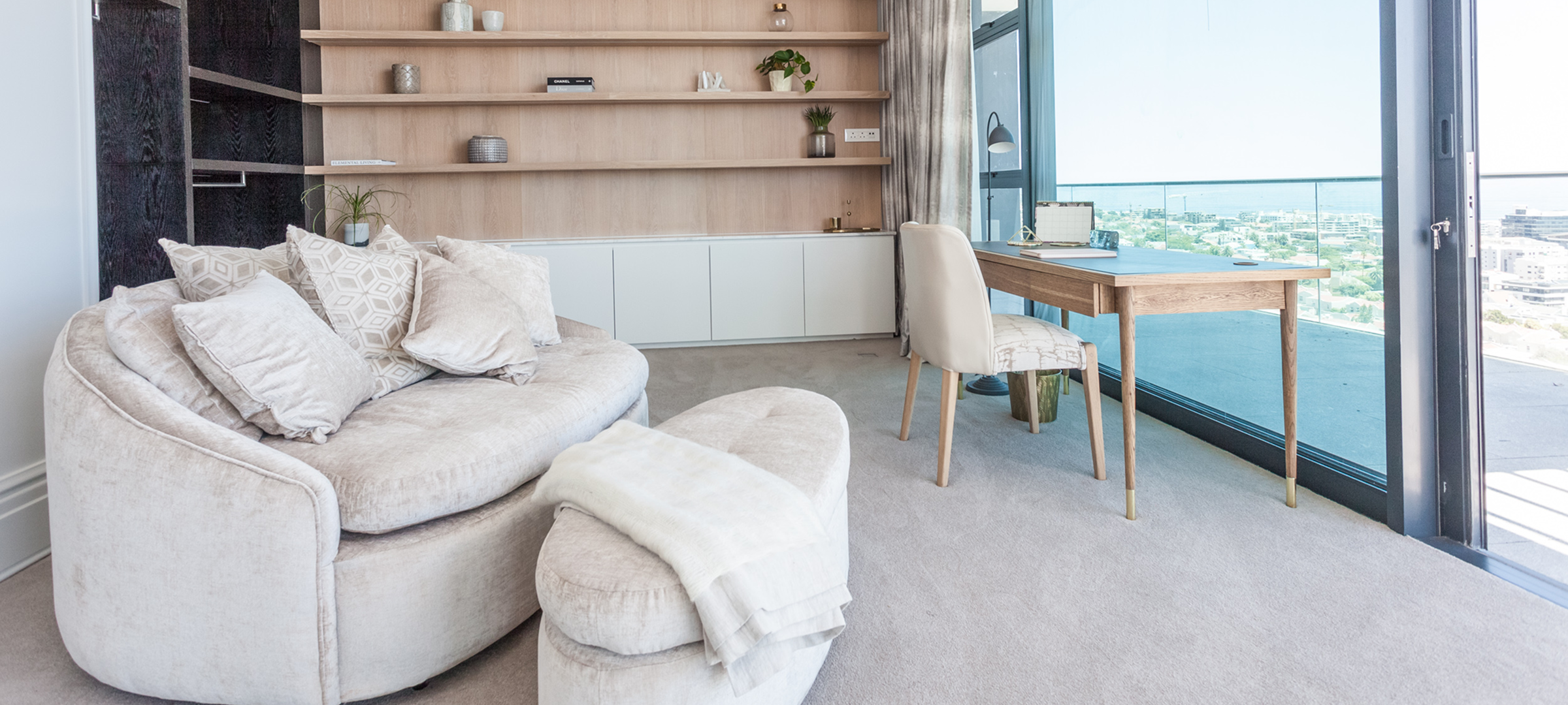 Coastal Calm: A Penthouse by Inhouse Design Studio