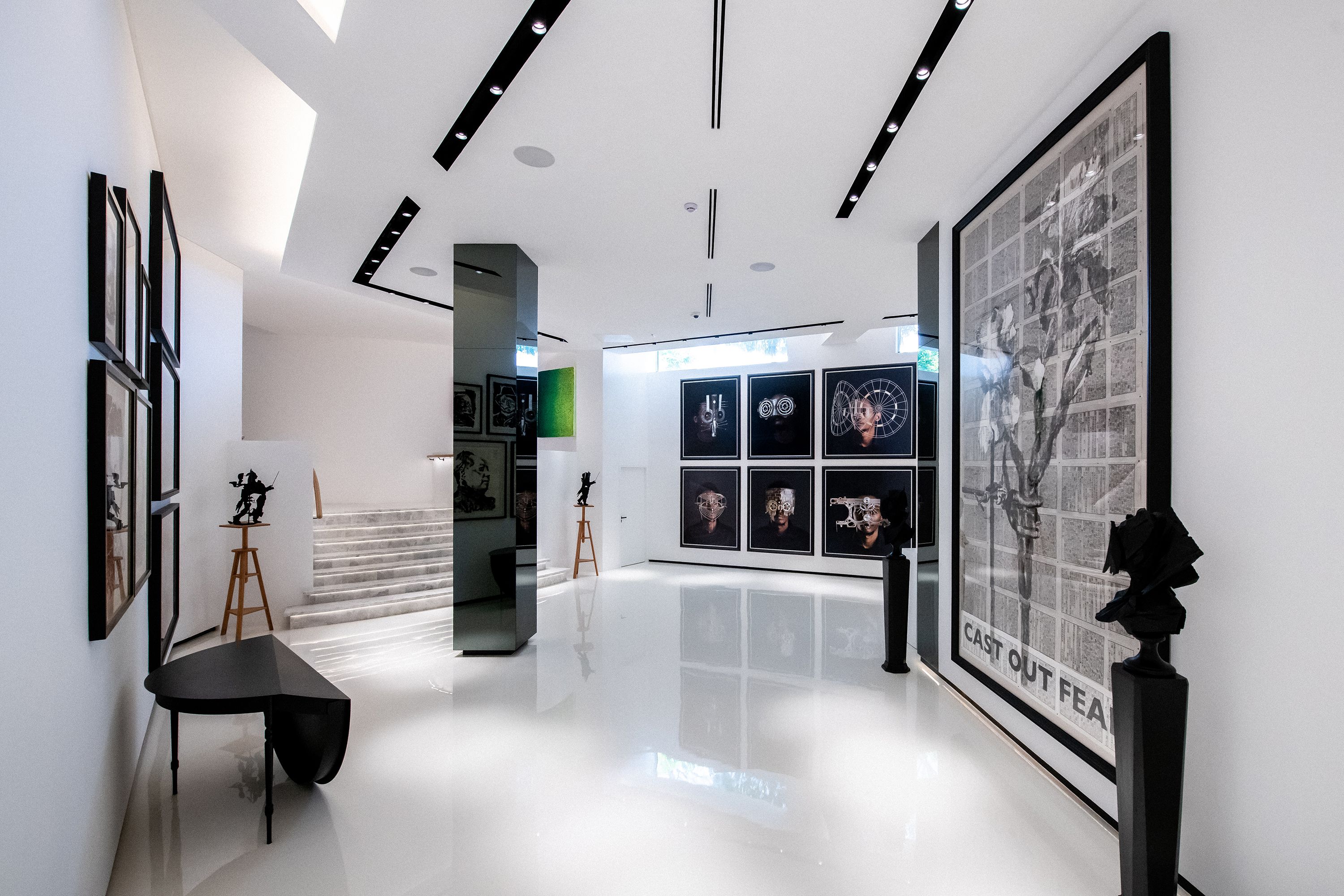 Private Art Gallery - Image 3