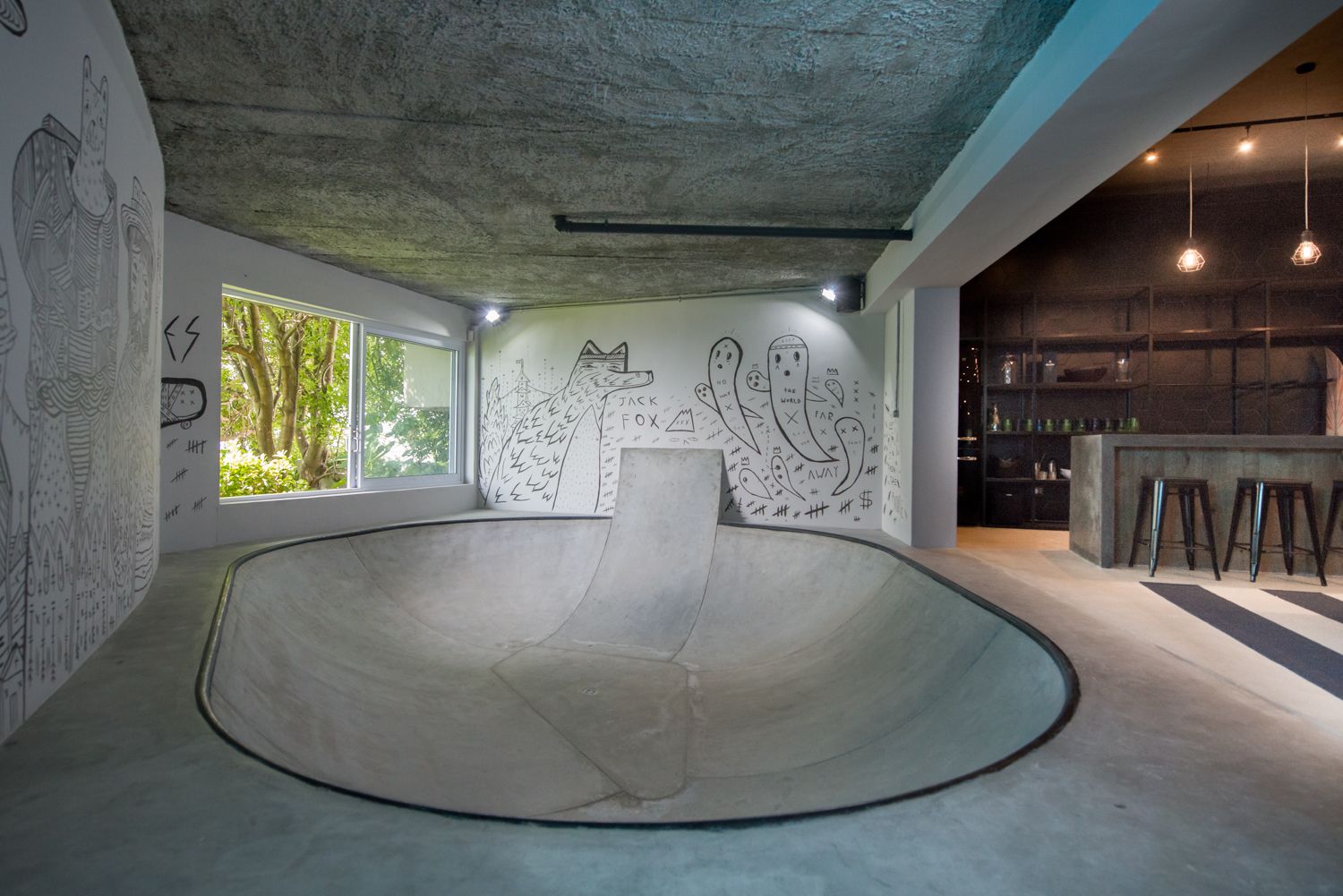 Urban Man Cave - Image 4