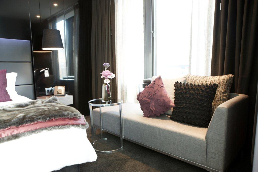 St Georges Hotel - Image 2