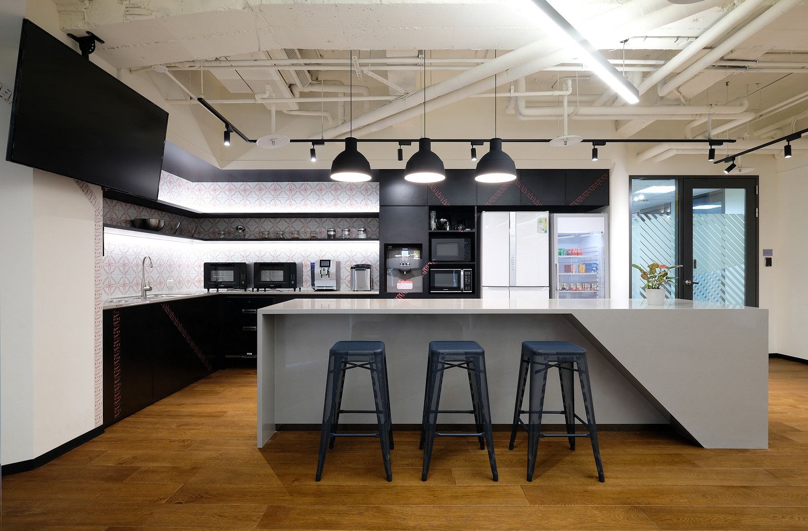 Taiwan Office - Image 5