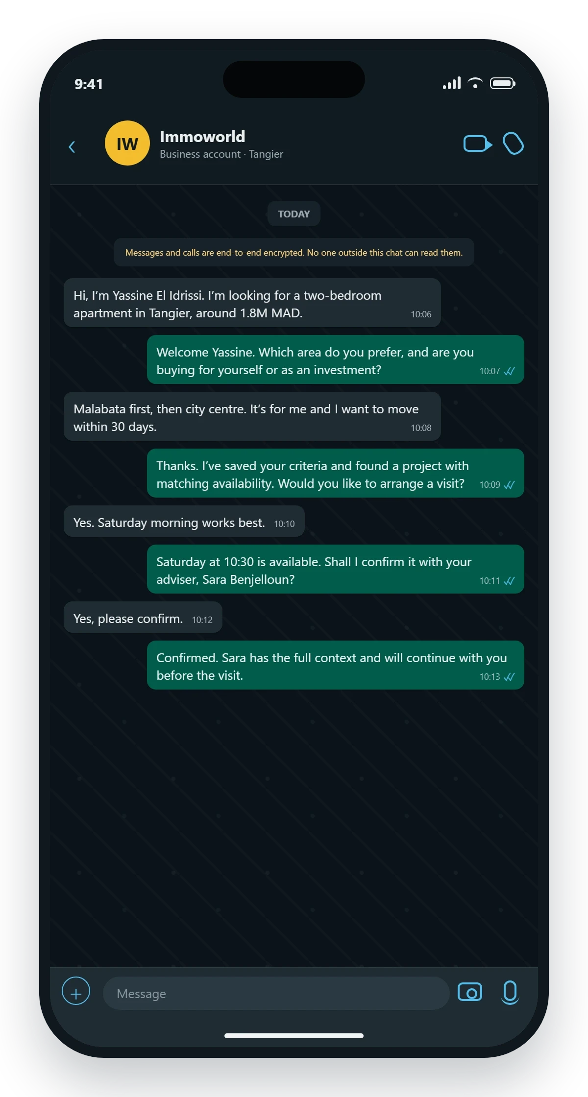 ImmoWorld WhatsApp conversation in English showing lead qualification and visit handoff.