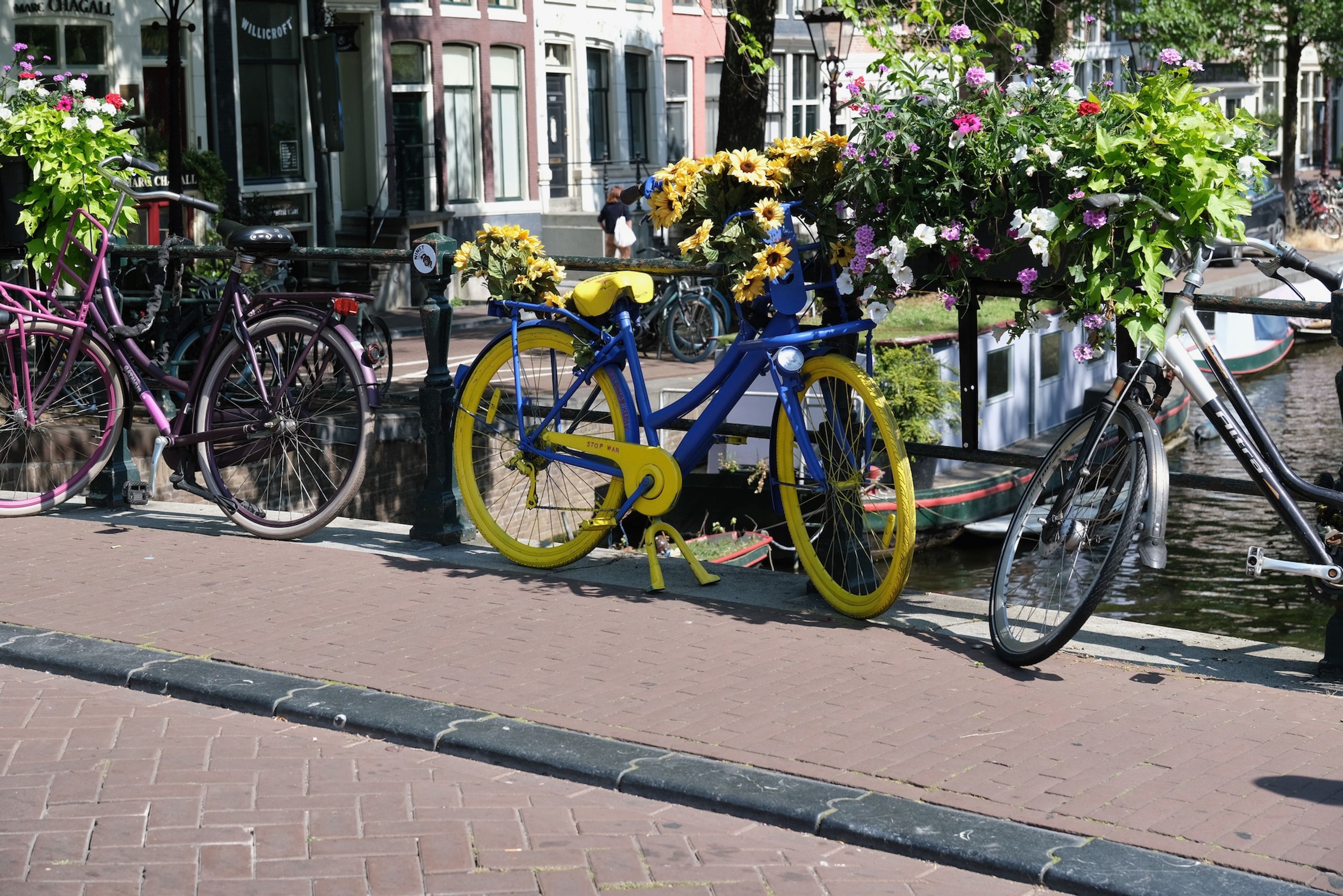 Amsterdam Ukraine Bike