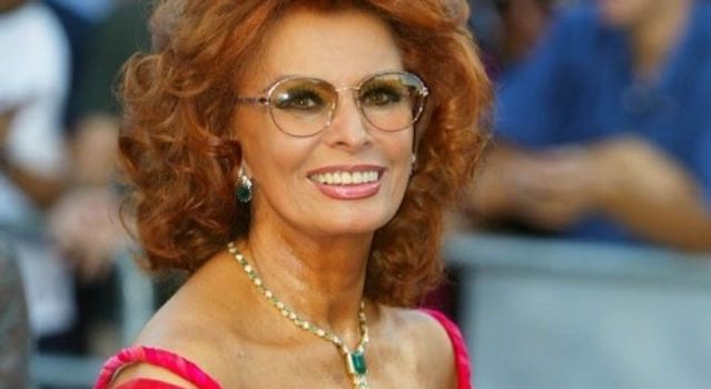 Sophia Loren's way of keeping her skin looking good