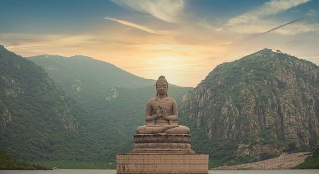3 Buddhist teachings for a happy life