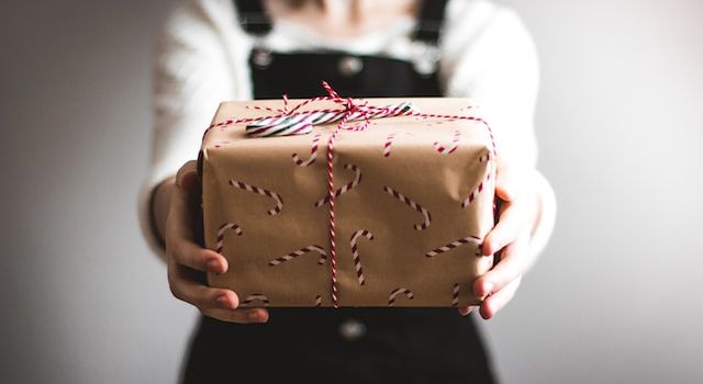 Unpleasant things to give and receive as gifts