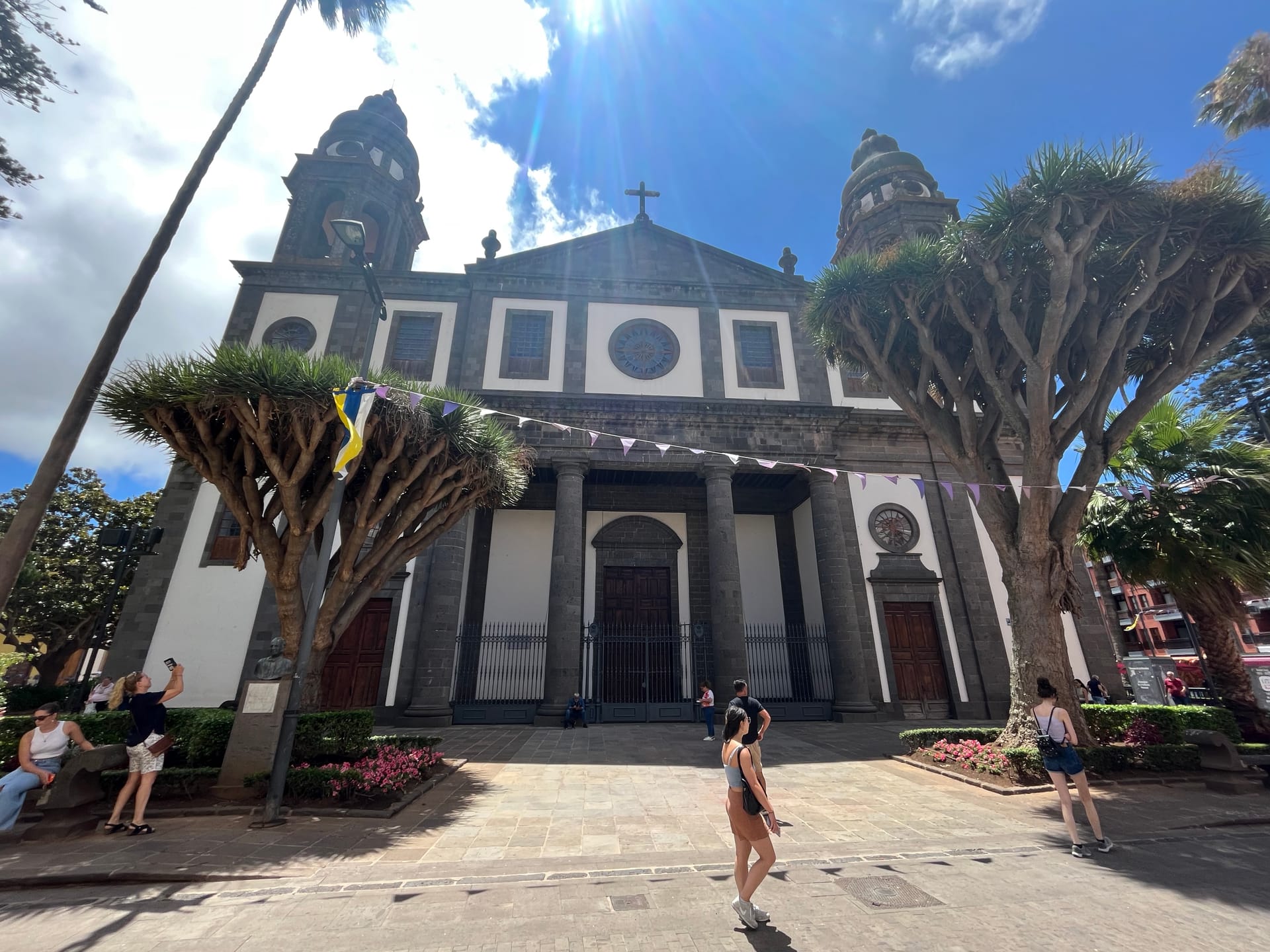 Plaza of Our Lady of Remedies