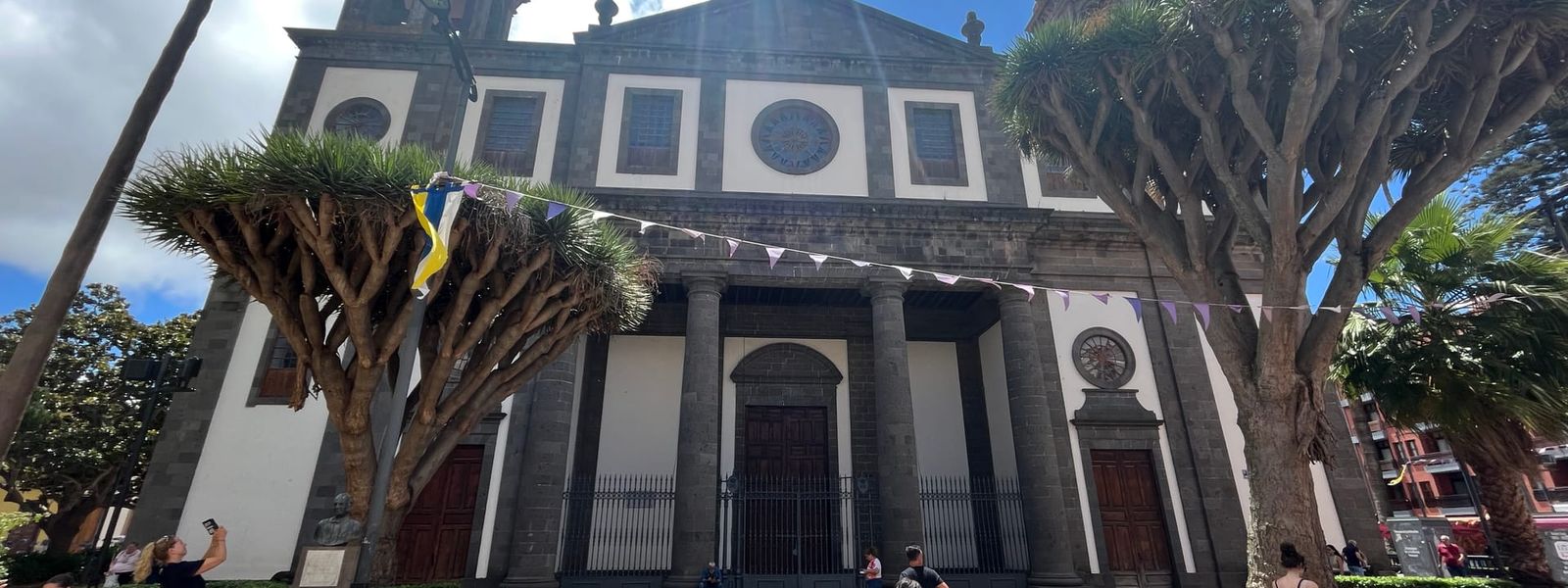 Plaza of Our Lady of Remedies