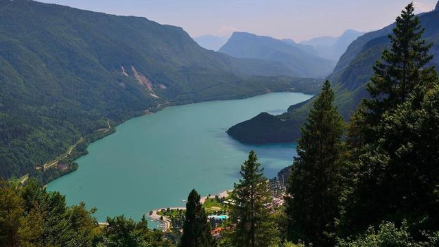 Озеро Мольвено