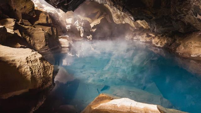 Лавовая пещера Грьотагья