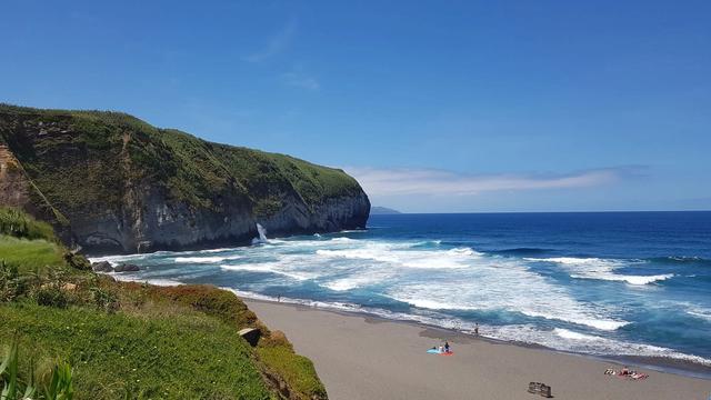 Пляж Ареал-де-Санта-Барбара