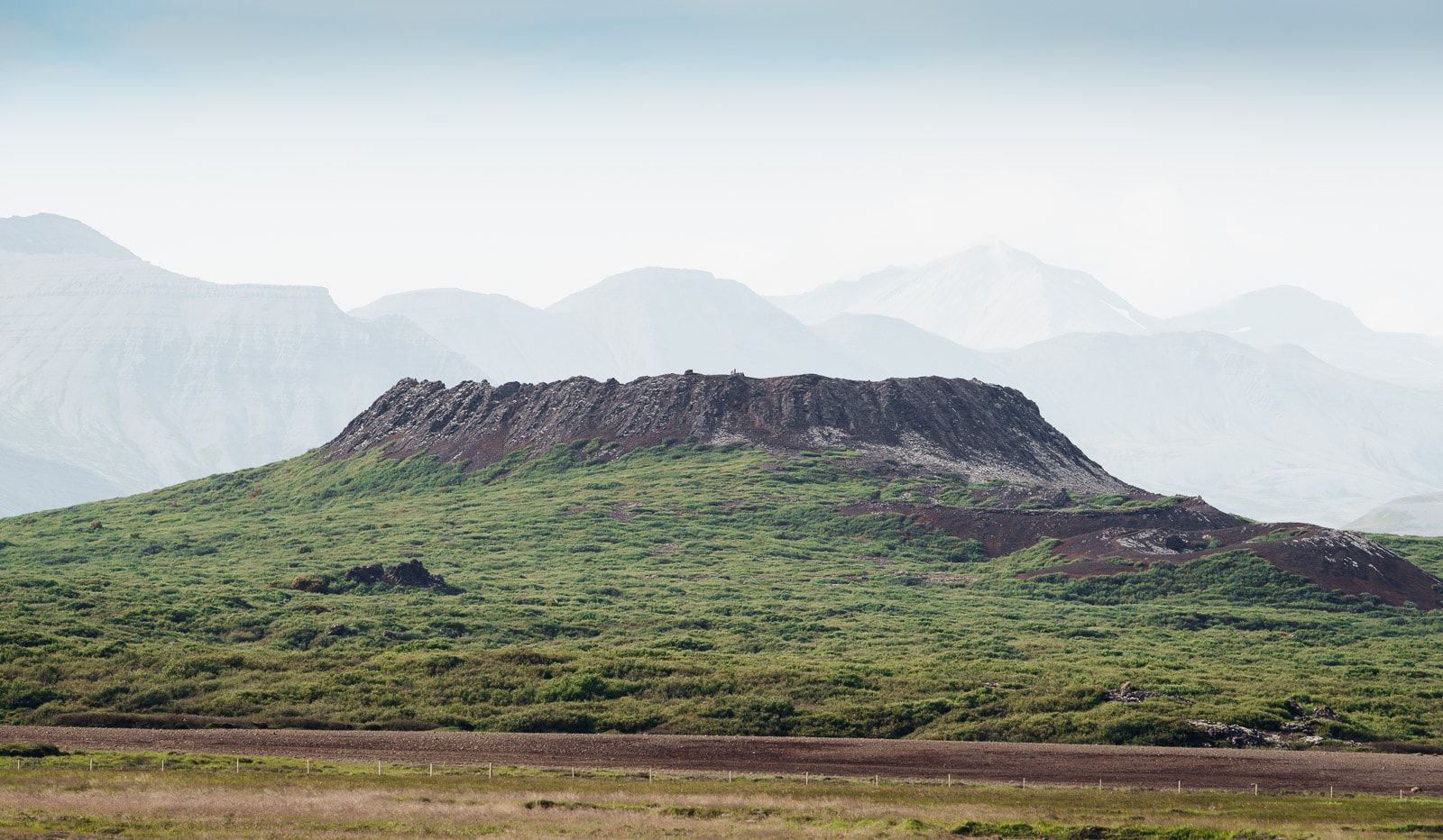 Кратер Ельдборг