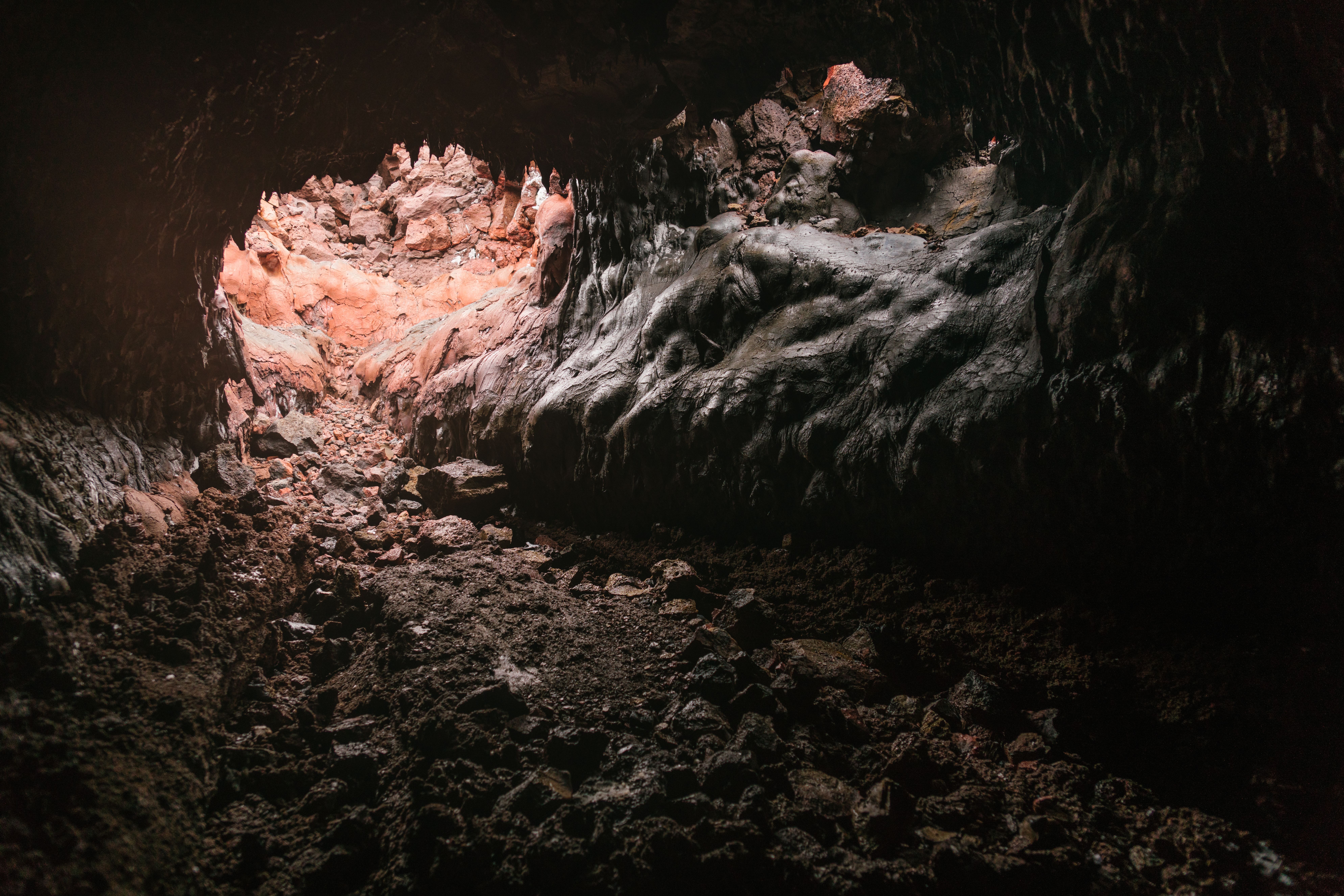 Víðgelmir Cave