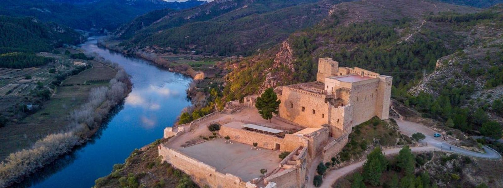Miravet Castle
