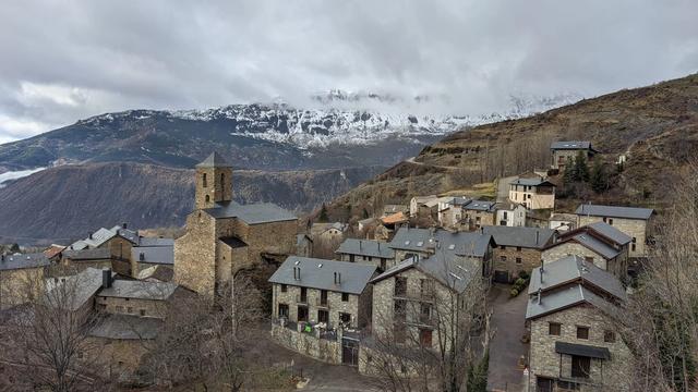 Деревня Лири