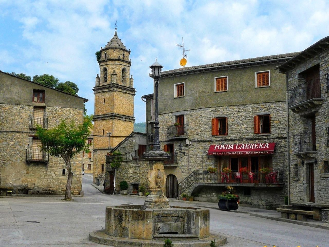 Площадь Майор в Лабуэрде