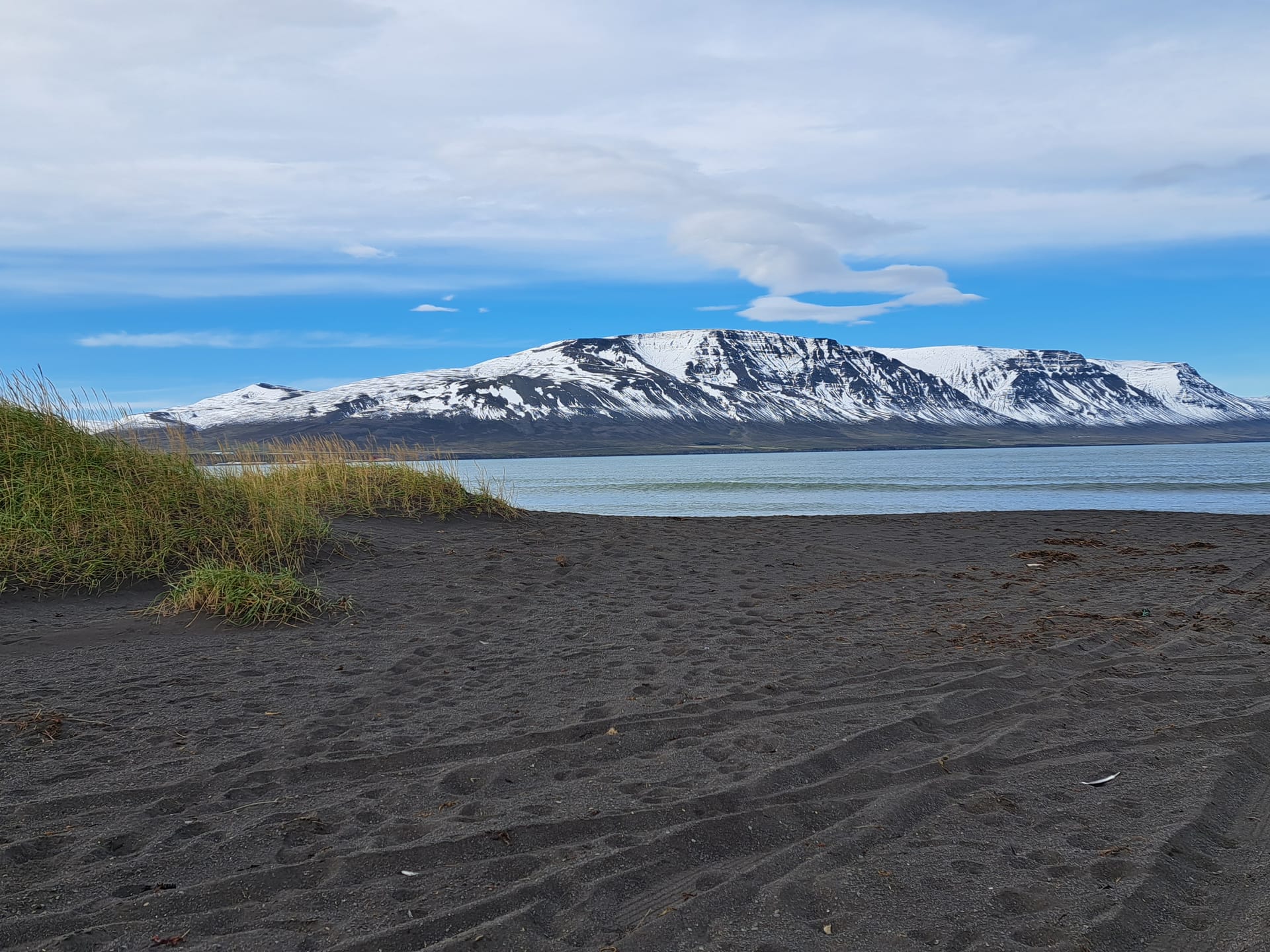 Пляж Боргарсандур