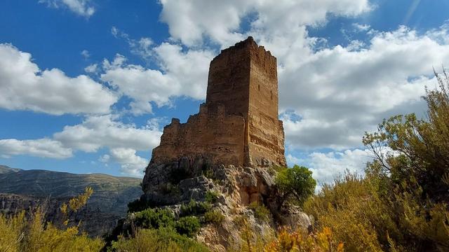 Замок Кавас