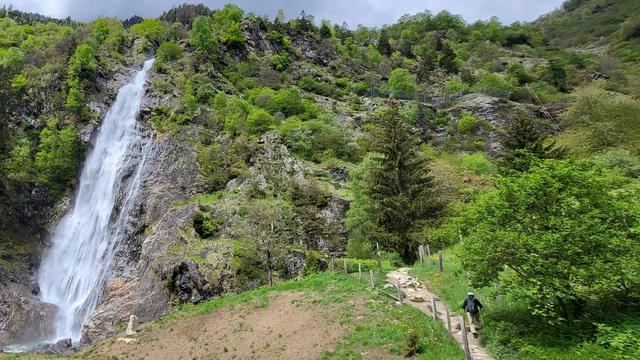 Водоспад Парчінес