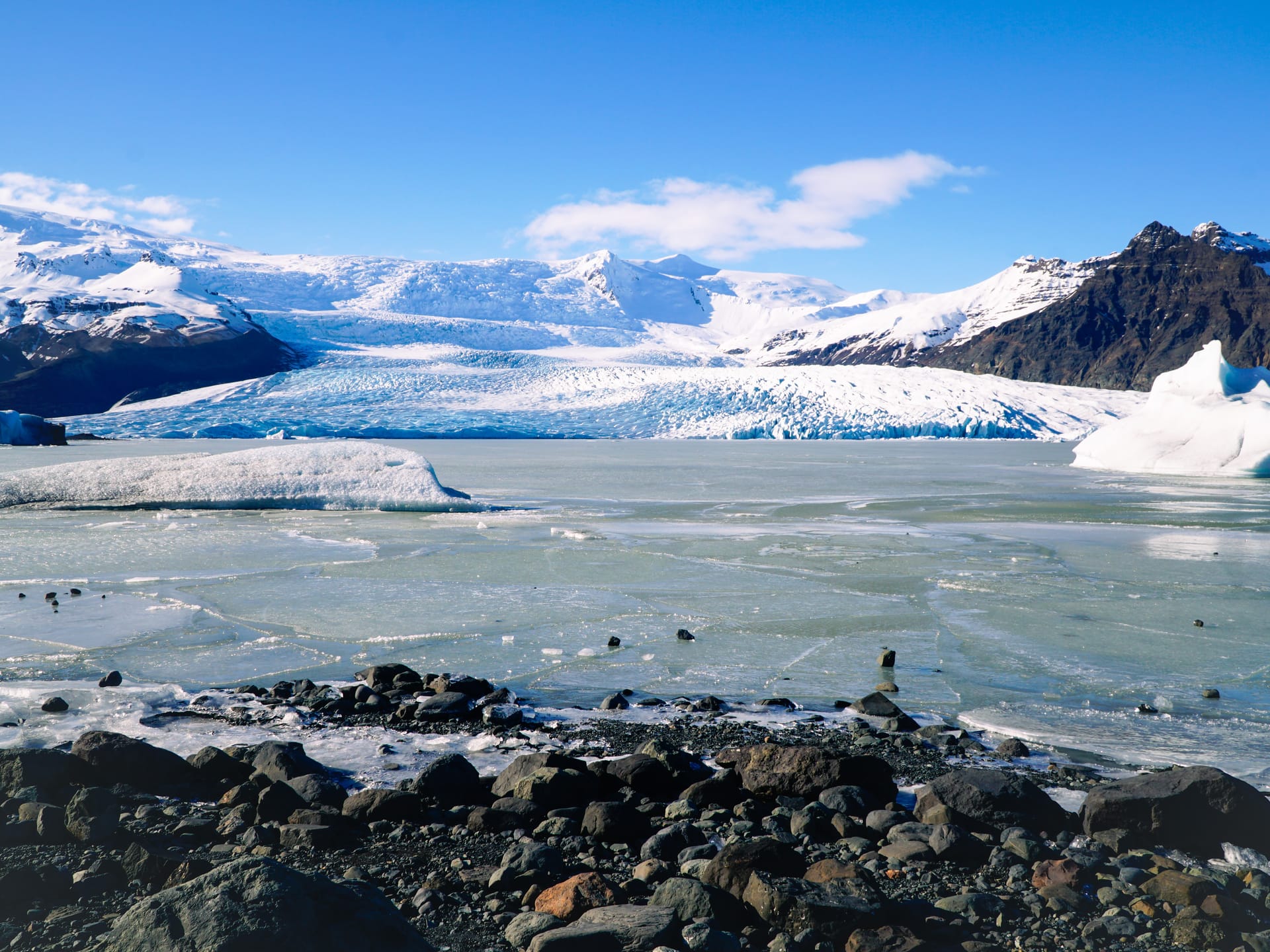 Fjadlsjokudl Viewpoint